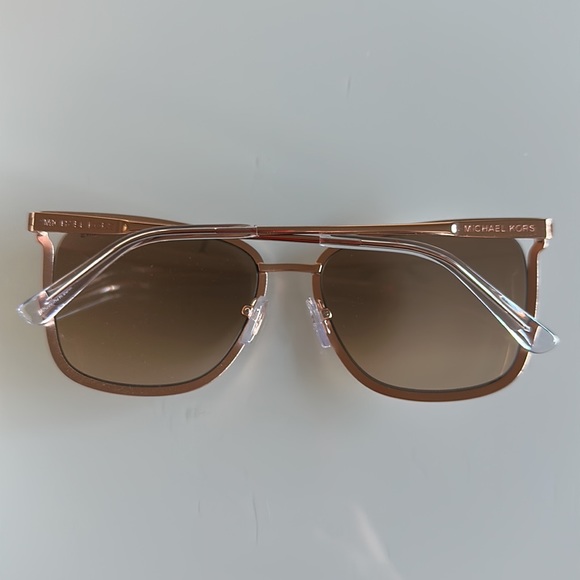 Michael Kors Stockholm Square Crystal Gradient Sunglasses Rose Gold Frame NEW - Picture 4 of 6